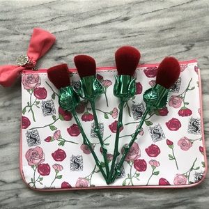 BRAND NEW Storybook Cosmetics Rose Brushes